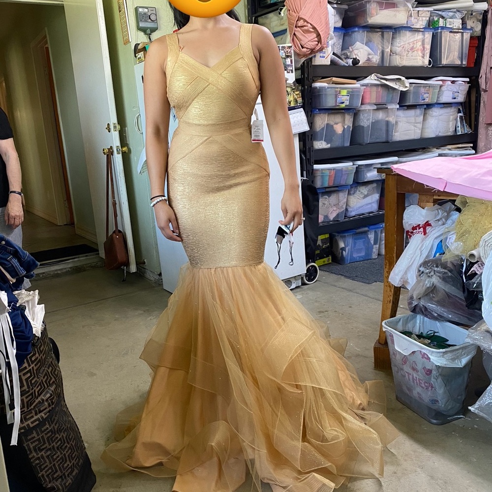 Elegant Gold Mermaid Gown